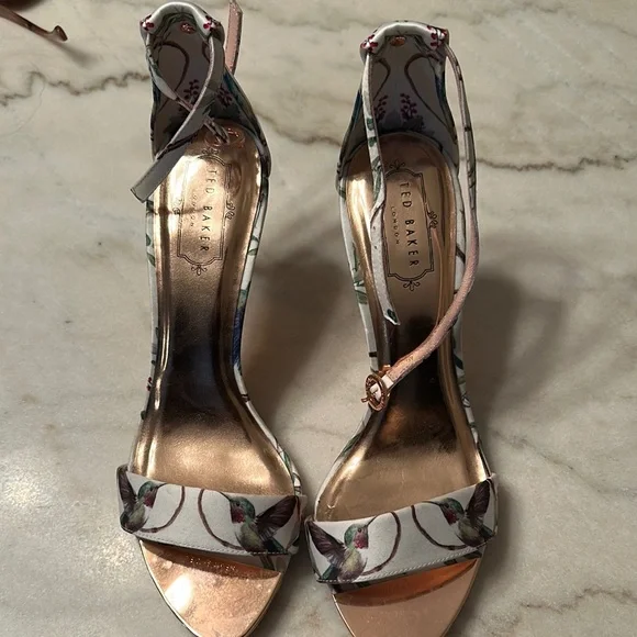 Ted Baker Floral Women's Sandals - Cream and Rose Gold. New, never worn. 4” hee - Picture 6 of 6